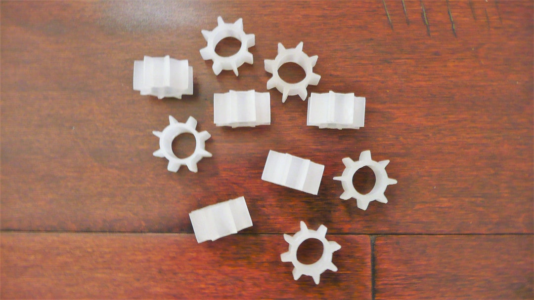 Lot of 10 HOMCO New Peg Votive Cup Grommets/grippersrubber Grommets