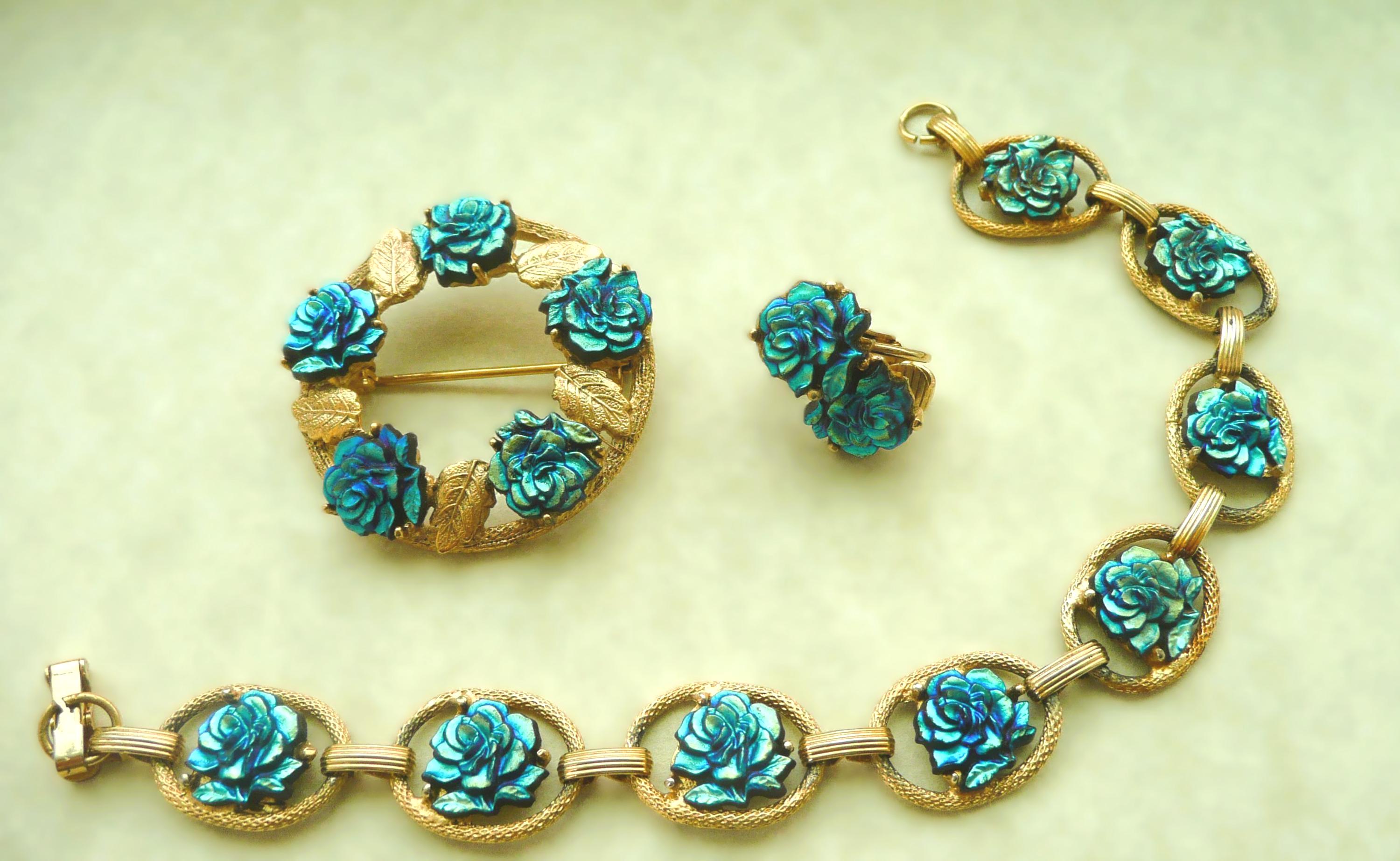 JUDY Lee 蝶のブローチ Judy Lee Unmarked Topaz Rhinestone, Aurora Borealis, Frosted