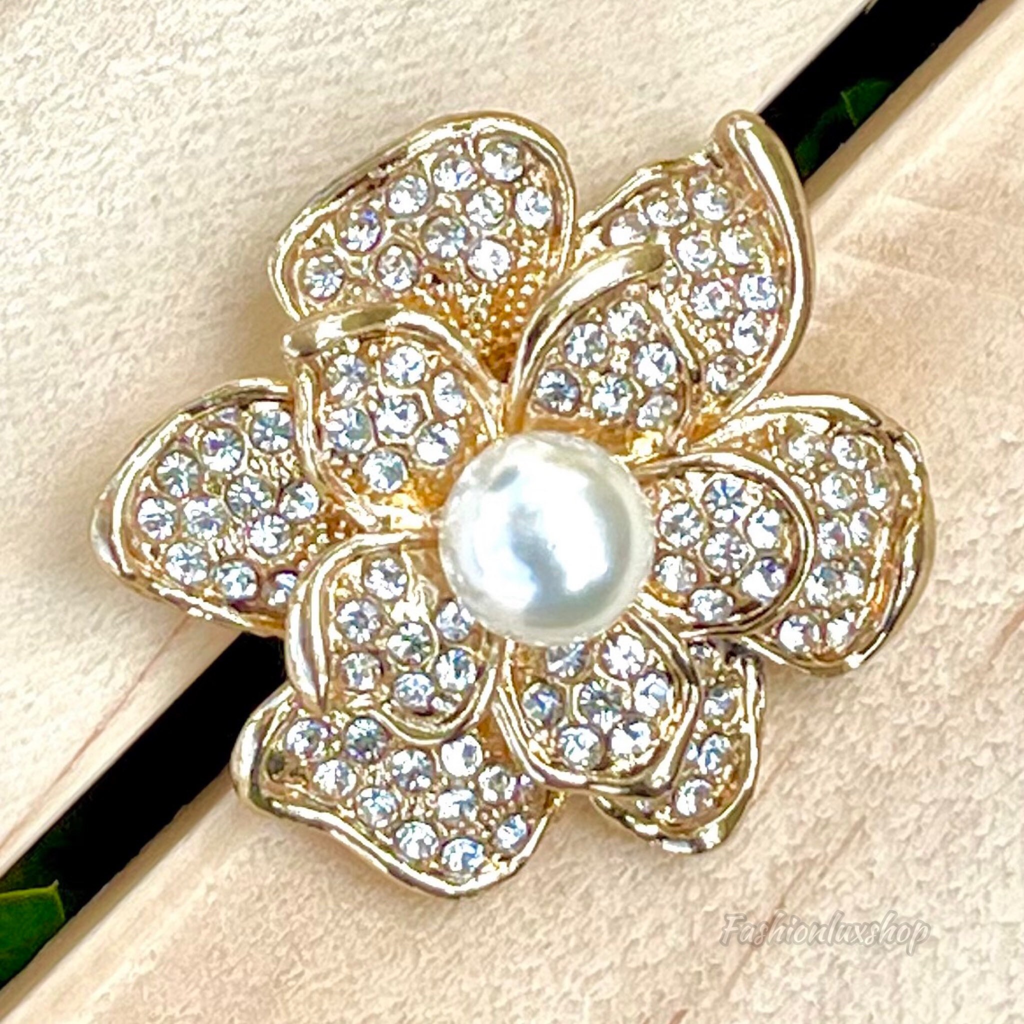 Promotional StealNew Korean Wool Camellia Flower Brooch Pins Pearl