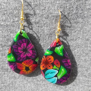 FIMO earrings, earrings with floral pattern * Polymer Clay with glitter flower pattern