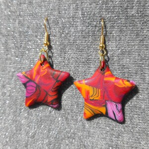 FIMO earrings, earrings with floral pattern * Polymer clay with glitter flower pattern * Star-shaped