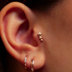 14K Solid Gold Star Piercing, Minimalist Tragus Piercing, Gold Stud Piercing, Stud Kulak Piercing, Yıldız Stud Küpe, Yıldız Piercing
