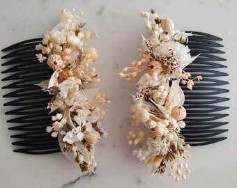 Dried flowers/ hair comb/ wedding hair/ hair accessory/ dried floral comb/ bridal hair/ hairpiece/ dried florals/ boho bride/ handmade