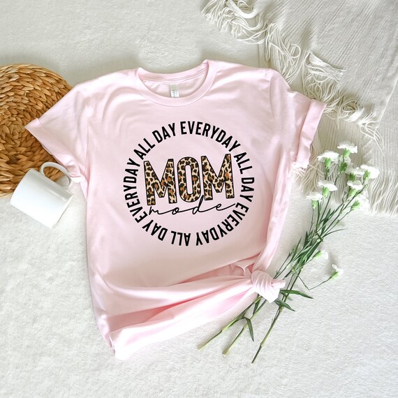 Mommin' All Day Everyday Funny Mom Shirt Mommin' All Day Everyday Funny Mom Shirt