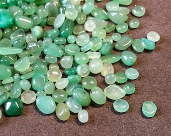 Aventurina verde en trozos (3-8 mm) - 1, 2, 4 u 8 oz - Cristales - Piedras preciosas - Frascos con rodillo - Cristales curativos - Manualidades
