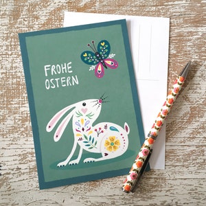 Frohe Ostern, Postkarte, Osterhase mit Schmetterling