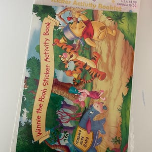 Álbum de pegatinas vintage de Winnie the Pooh y 5 hojas de pegatinas (hojas diferentes) - paquete abierto