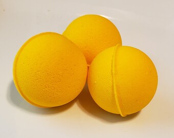 Smiley Face scented bath bomb in yellow