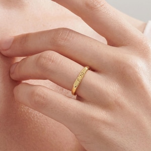 14k Solid Gold Dainty Name Ring , Personalized Engraved Name Ring , Custom Name Ring , Minimalist Gold Name Jewelry
