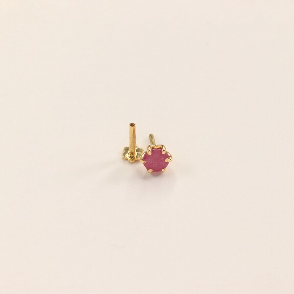 18K Gold Nose Stud • Red Stone Nose Stud • Gold Nose Stud • Nose Piercing • 20 Gauge Nose Pin • Gifts for Her • Body Jewellery • Nose Screw.