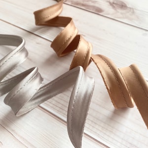 Paspelband 14 mm karamell, Polsterbordüre, Silber Paspelband, Satin Paspelbindeband, Meterware, Kordel für Kissen deko