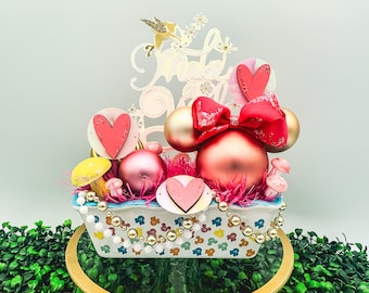 Minnie Mouse y Corazones