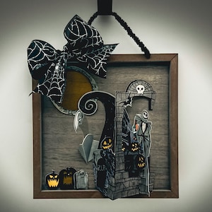 Detta är en inramad Halloween-konst