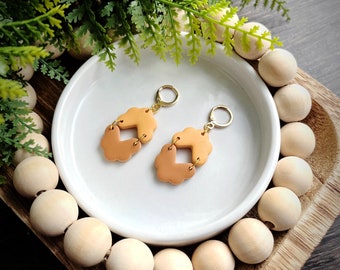 Olivia | Scalloped Dangle Huggie Clay Earring / Polymer Clay Scallop Double Earring / Diamond Scallop Dangle Earring