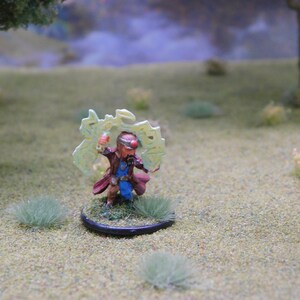 Gnome or Halfling Spell-Caster (Druid/Sorcerer/Wizard) - Handpainted Miniature