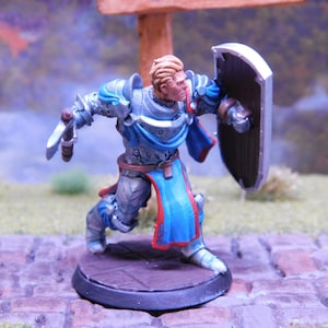 Human/Half-Elf/Half-orc Fighter/Cleric/Paladin - Handpainted or unpainted tabletop miniature