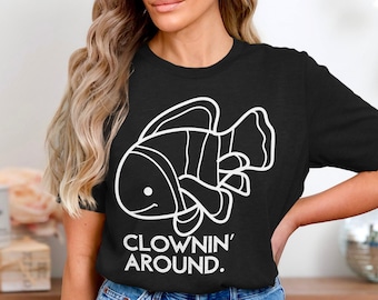 Camiseta divertida con diseño de pez payaso y vida marina: camiseta gráfica con temática oceánica divertida