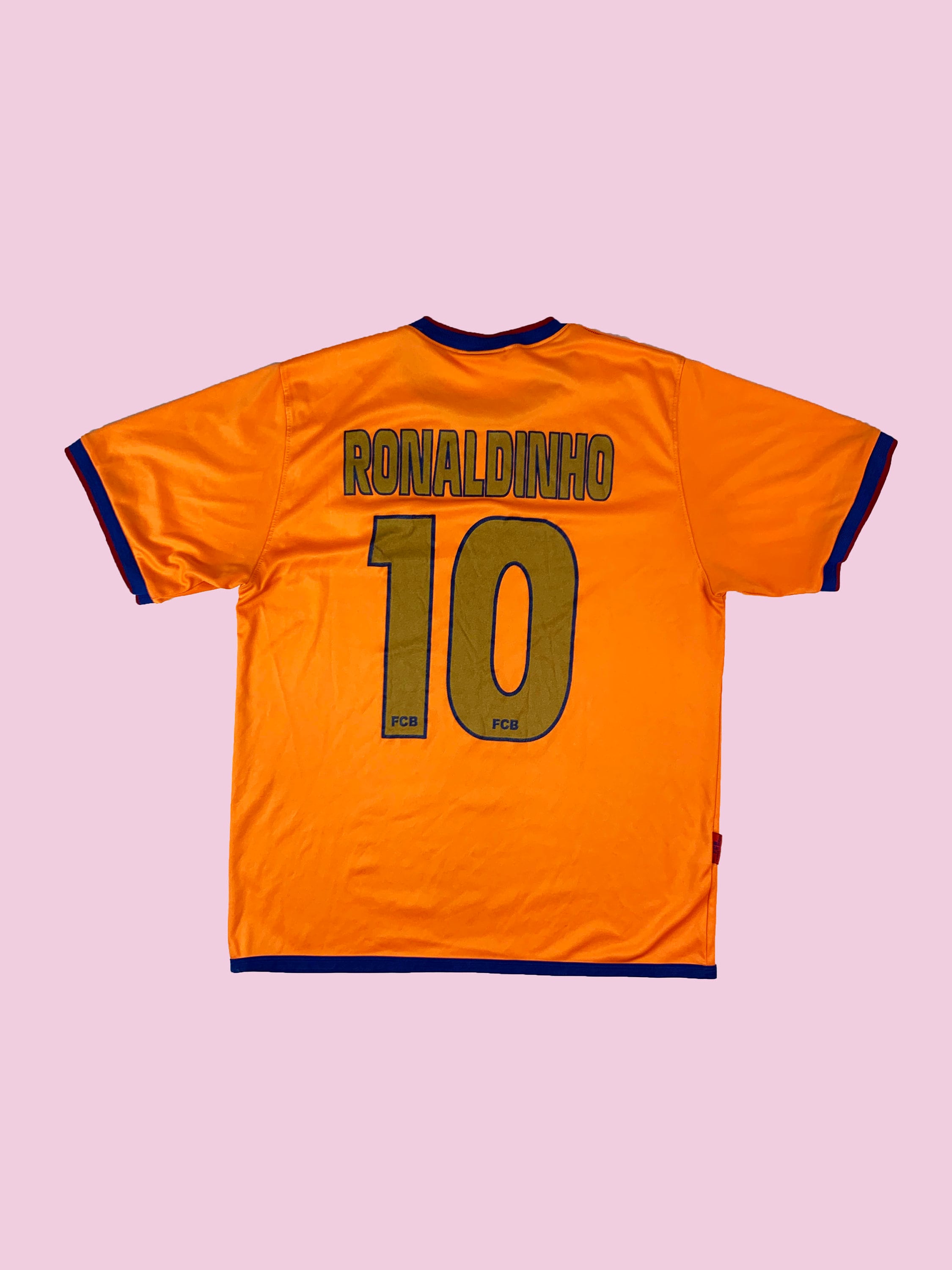 gangpad reservoir Helaas FC Barcelona Official Football Ronaldinho Oldschool T-shirt - Etsy