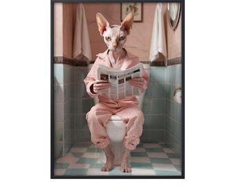 Pode incluir: Um gato sem pêlo vestindo um pijama rosa está sentado em um vaso sanitário branco em um banheiro com piso de azulejos azuis e brancos. O gato está lendo um jornal.