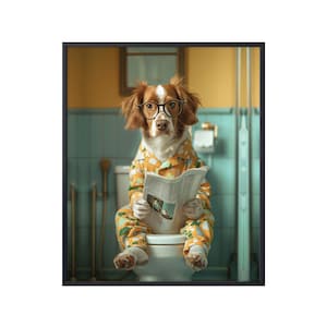 Spaniel bretão sentado no vaso sanitário lendo jornal, imagem engraçada de cachorro, arte de parede de banheiro de animal, pôster de tela de arte de parede de cachorro no vaso sanitário