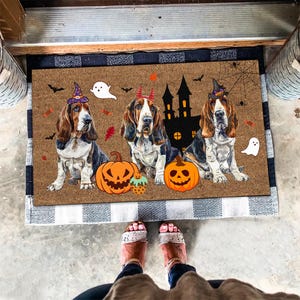 Halloween Basset Hound Mat, Spooky Season Doormat, Halloween Basset Hound Doormat, Dog Lovers Gifts, Halloween Dog Doormat, Fall Decor Gifts