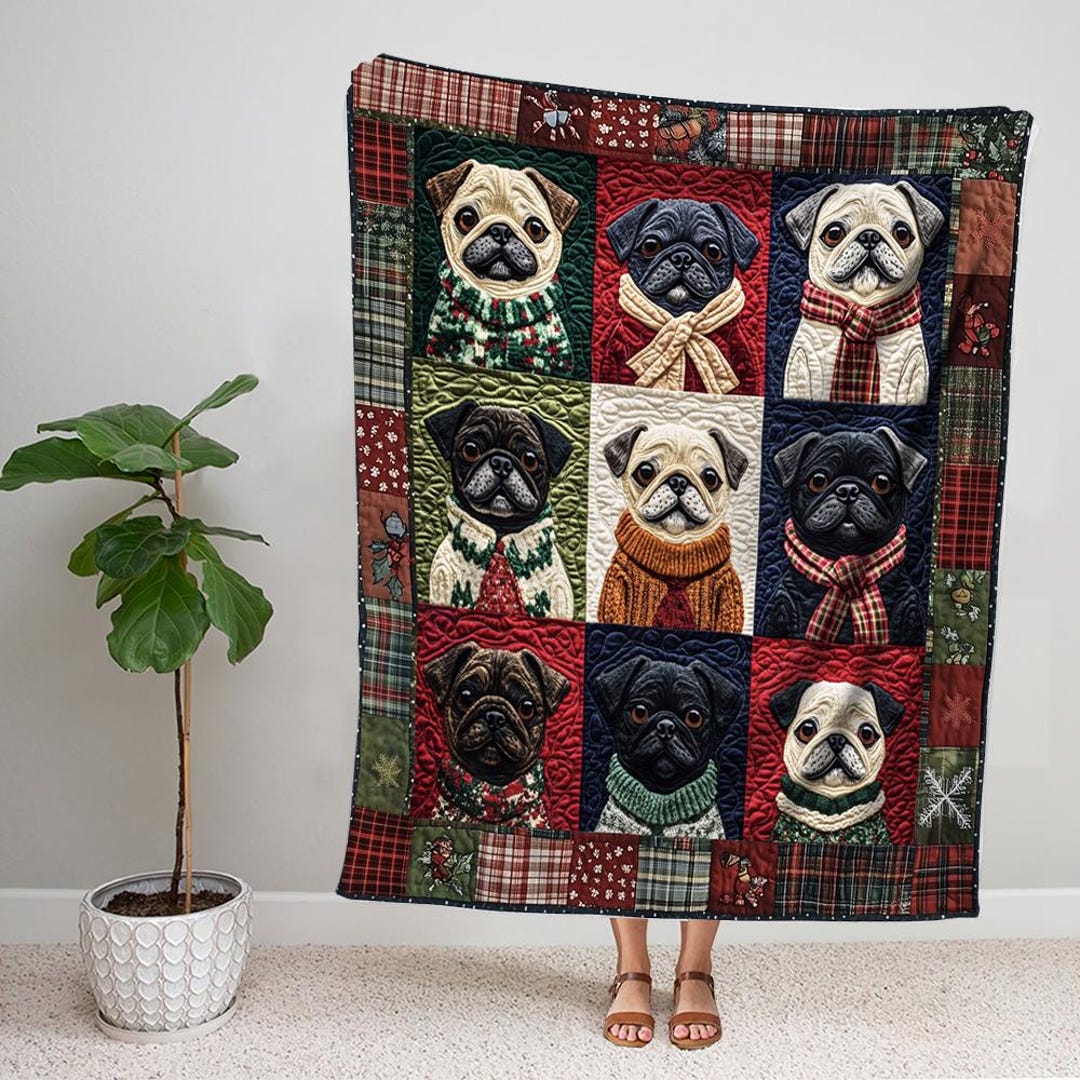 Playful Pugs Quilted Blanket NCU0VL074