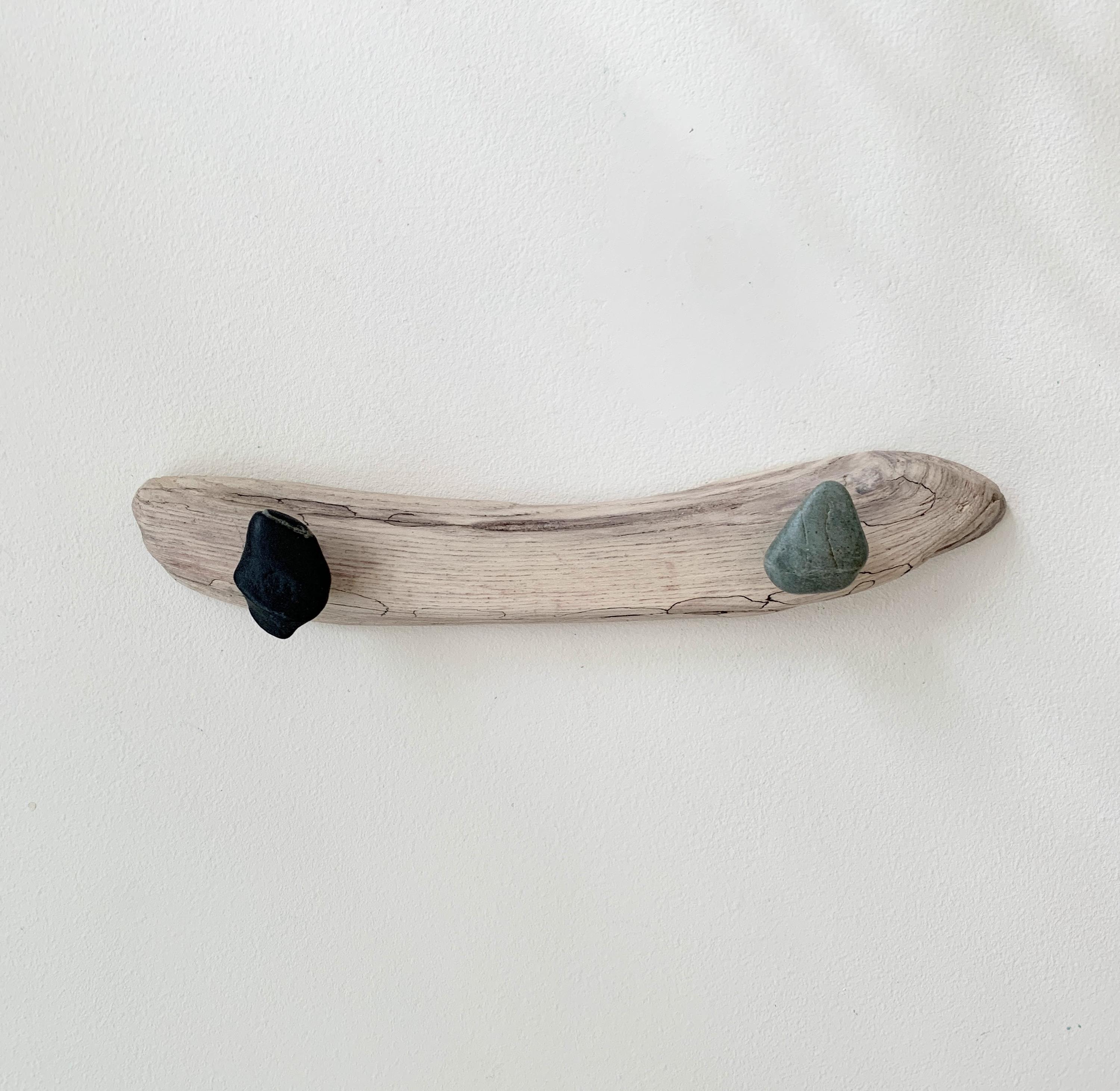 Driftwood Wall Hooks with Beach Stones, Coastal Towel Rack, Rustic Beach House Decor