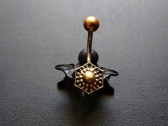 316L Surgical Steel Belly Ring Bar with 3D Brass Lotus Flower 316L Surgical Steel Belly Ring Bar with 3D Brass Lotus Flower