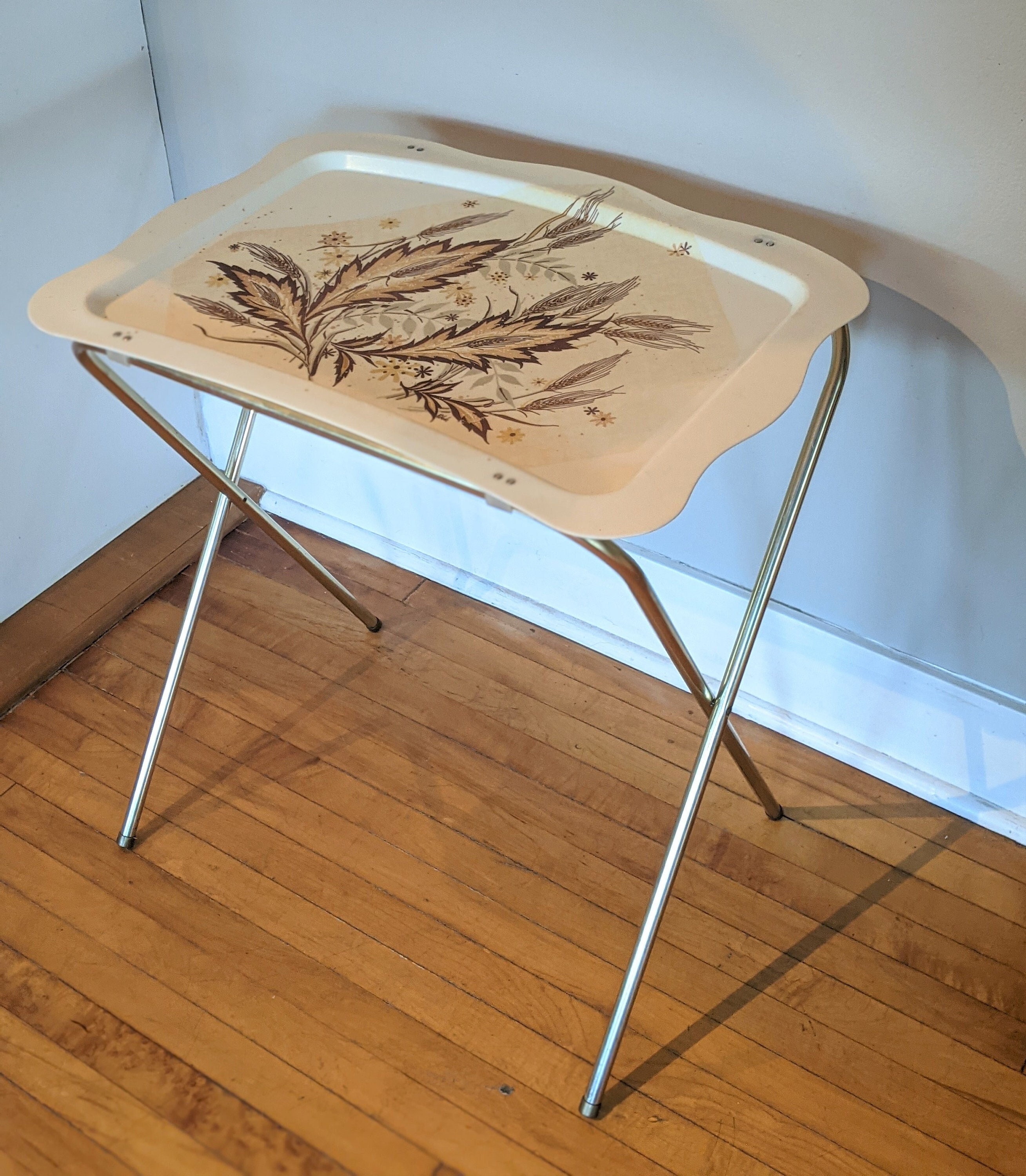 Retro Tv Trays for sale Only 4 left at 65