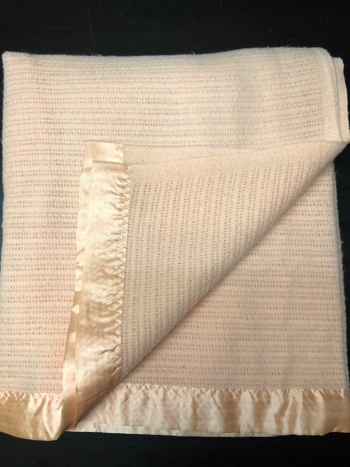 Vintage Eaton Satin Trim Waffle Weave Acrylic Blanket Peach 90 Etsy