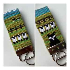 Key fob Krokbragd weaving project PDF for the rigid heddle loom featuring Border Collies and Sheep.