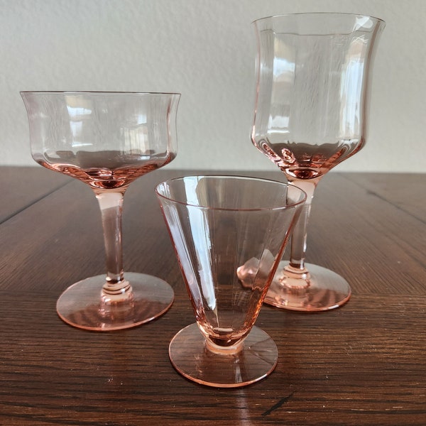 Vintage Elegant Pink Depression Era Optic Ribbed Panel Long Stem Champagne Wine Cocktail Water Juice Dessert Goblet Glassware Wedding Easter