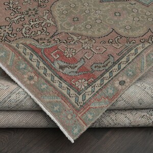 9.13 Faded pink green oversize vintage rug, Handmade rug, 9x13 Vintage rug, Pink green rug, large area rug, Living room rug, 9.5x12.8 Ft