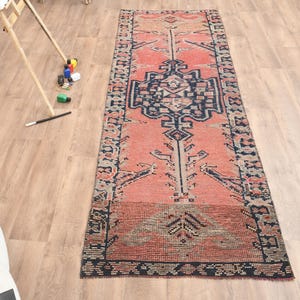 3x9 Vintage Runner Rug, Red Rug Runner, Geometric rug, Hallway rug, Oushak wool rug, Stair runner rug, Kitchen rug, Handmade Rug, Wool Rug