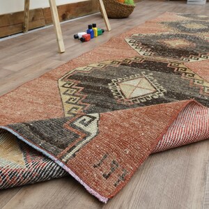 3x9 Red Turkish runner, Vintage runner, Oushak runner, Kitchen rug, Anatolian rug, Farmhouse decor, Hallway rug, Entryway rug, 2.8x9.2 ft
