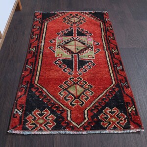 1.6x2.6 Ft Handmade vintage small rug, Bath mat, Bathroom rug, Kitchen throw carpet, 2x3 Front mat, Decorative rug, Entryway rug, Room decor