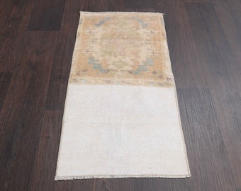 1.5x2.8 Ft Handmade vintage small rug, Bath mat, Bathroom rug, Kitchen throw carpet, Front mat, Decorative rug 1x3, Entryway rug, Room decor