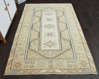 4x6 Oushak rug, Vintage rug, Turkish rug, Anatolian rug, Wool rug, Room decor, Area rug, Living room rug, 4x6 Rug, Bohemian rug, 4.0x6.4 Ft