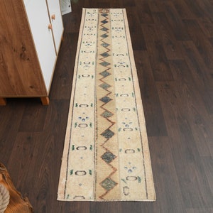 2x8 Vintage rug, Turkish rug, Hallway Rug, Oushak rug, Entryway rug, Runner rug, Wool rug, Kitchen rug, 2x8 Rug, Anatolian rug, 1.7x7.6 Ft
