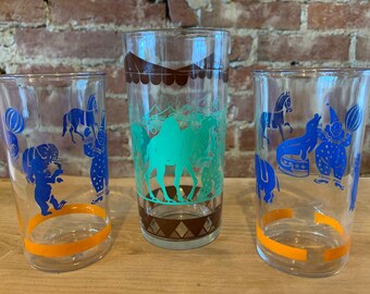 Set of 3 Vintage Circus Big Top Drinking Juice Glasses 1960’s Clown Seal Elephant Camel Bear Horse Tent Kitchen Dining Serving Cottage