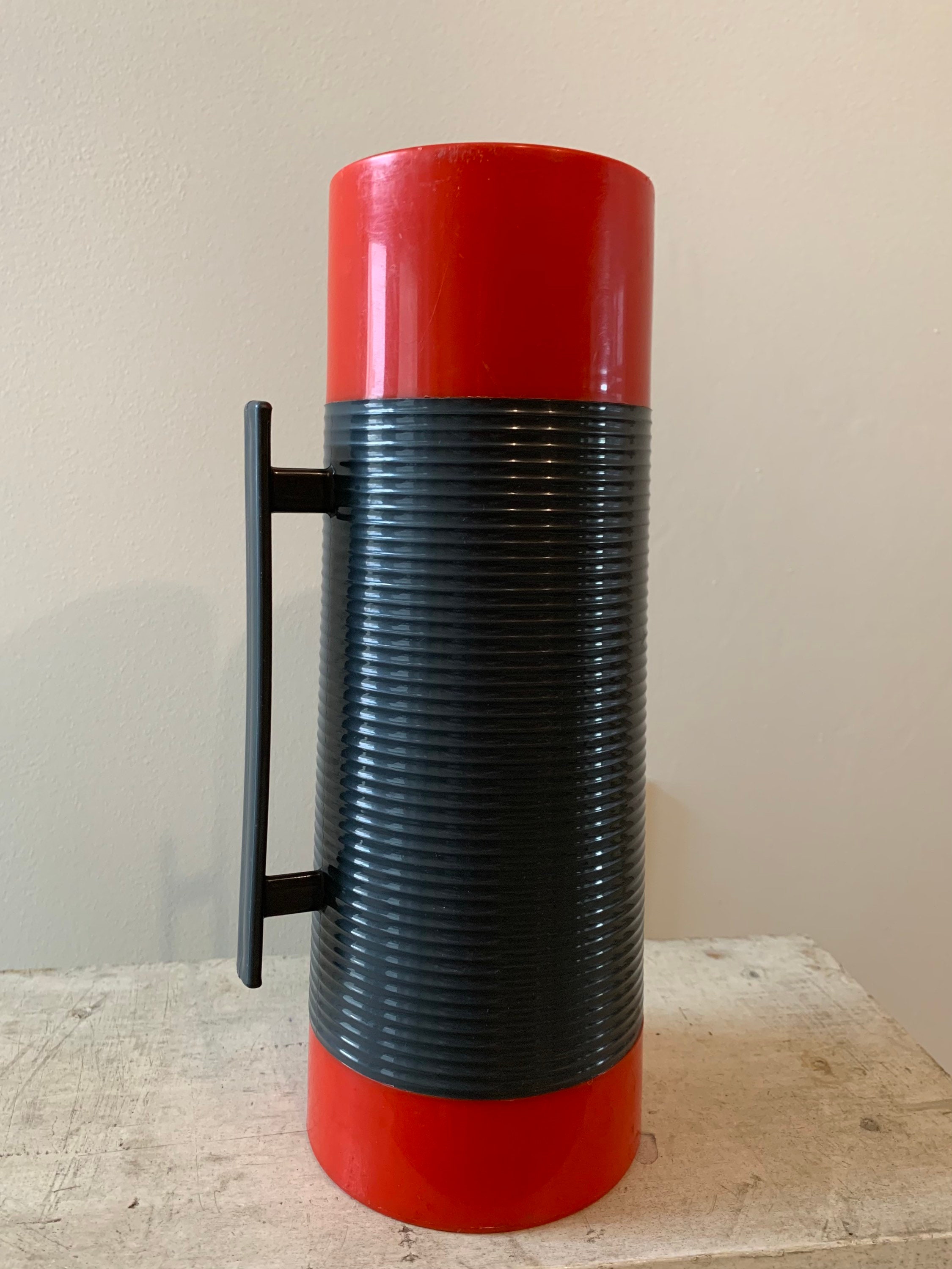 Vintage Aladdin Thermos Duraclad Red Gray Plastic Ribbed Etsy