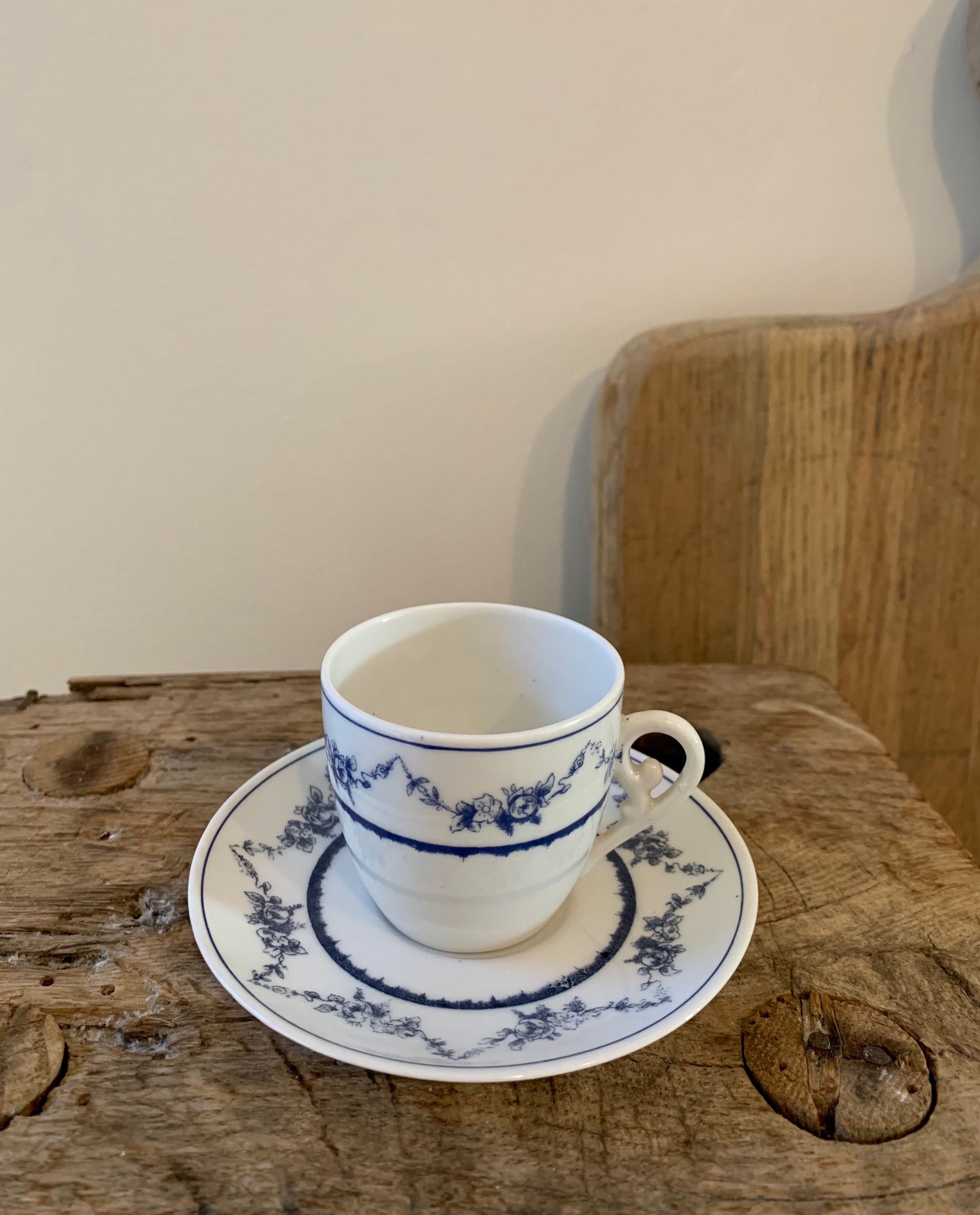 低価格化 VISTA ALEGRE - FADO Ref # 21104176 Porcelain Set of 4