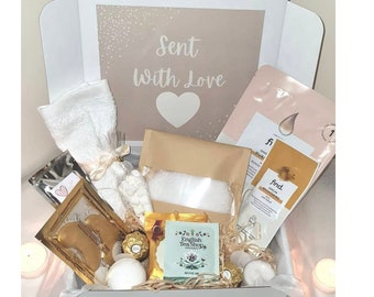 Spa gift box | Treat box ,spa gift for her ,spa gift box ,pamper hamper ,hamper for her ,hug in a box ,gift for friend , mum to be gift box