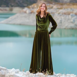 Olive velvet jumpsuit, bridesmaid jumpsuit, velvet jumpsuit, bridesmaid dress, wedding guest jumpsuit, evening jumpsuit