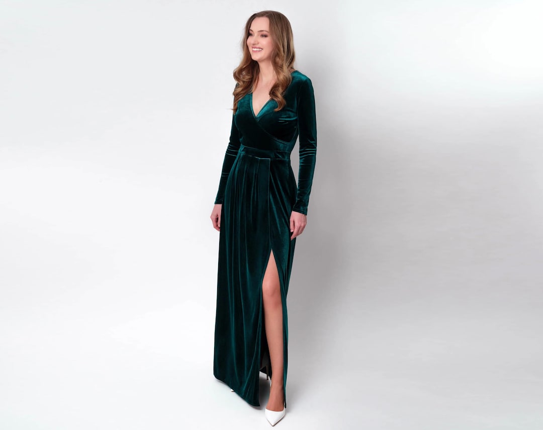 5071 Emerald Green Ruffle Sweetheart Slit Dress