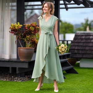 Vestido de dama de honor de gasa verde salvia, vestido de invitada de boda, vestido de dama de honor, vestido largo cruzado de gasa, vestido de noche, vestido formal de gasa
