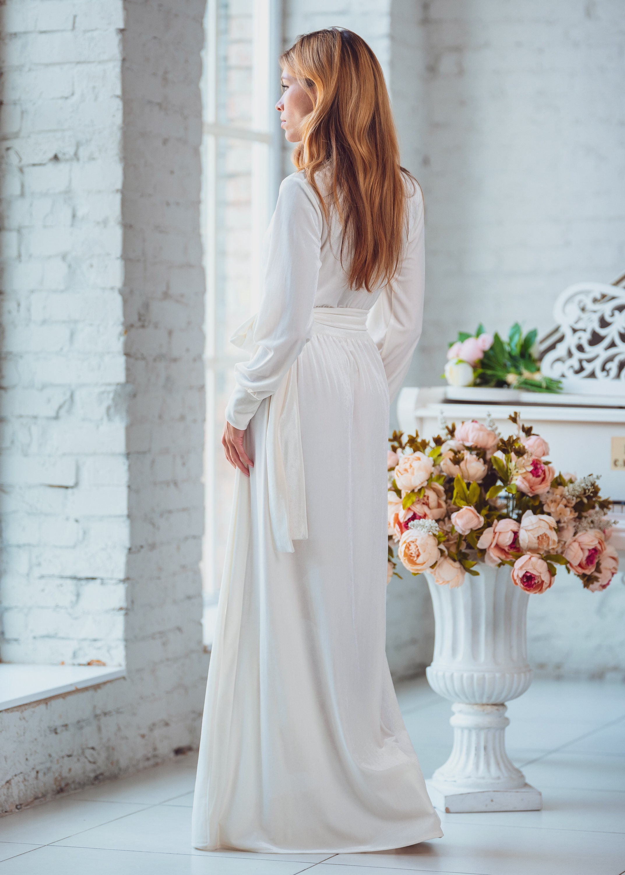 Formal White Velvet Dress White Velvet Wrap Robe: Long Sleeve Luxury  Dressing Gown With Pockets And