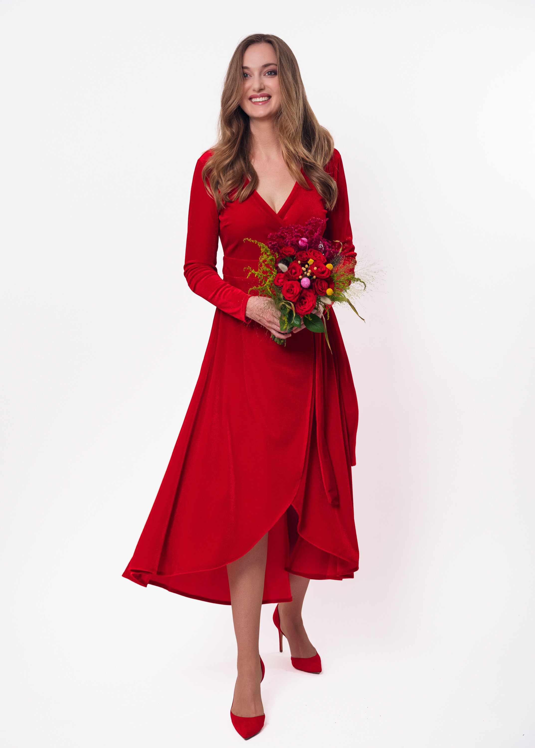 sequin dress v neck long sleeve Mac Duggal V-Neck Long Sleeve 3D Floral Sequin Gown