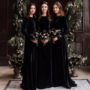 Black bridesmaids dress | Velvet dress | Long sleeve gown | Wedding guest dress | Perfect for Parties, Winter Weddings, Special Occasions
