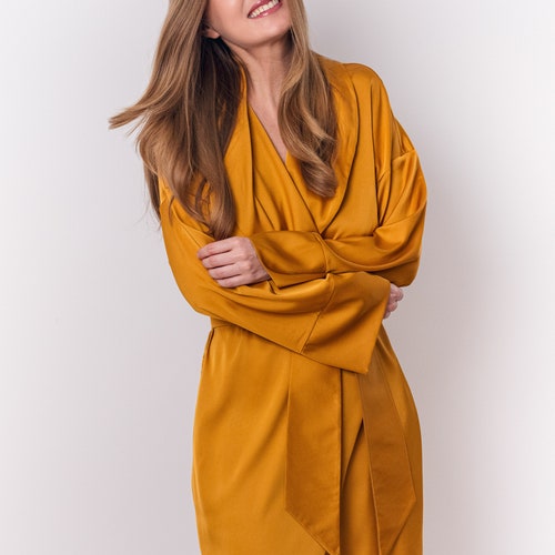 Gold long silk robe, bride robe, bridesmaid robe, luxury silk satin robe, wedding robe, kimono robe, dressing gown, bridal orders party robe